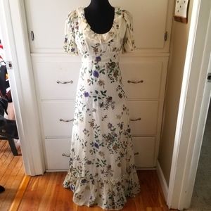 Vintage 70s Cottagecore Puff Sleeve Boho Floral Maxi Dress. S/M